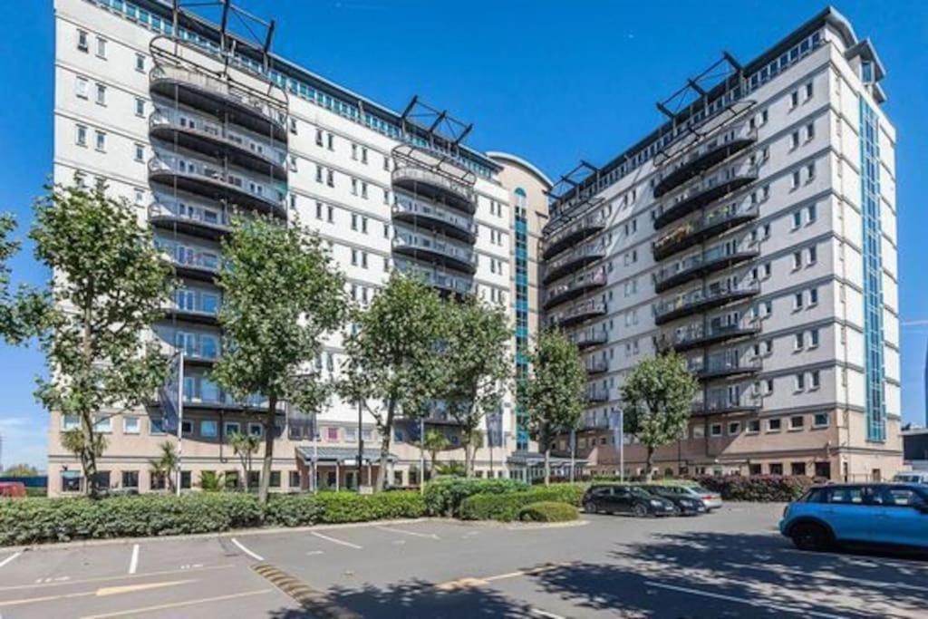 Apartamento Cozy Flat With Balcony Londres Exterior foto