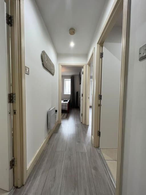 Apartamento Cozy Flat With Balcony Londres Exterior foto