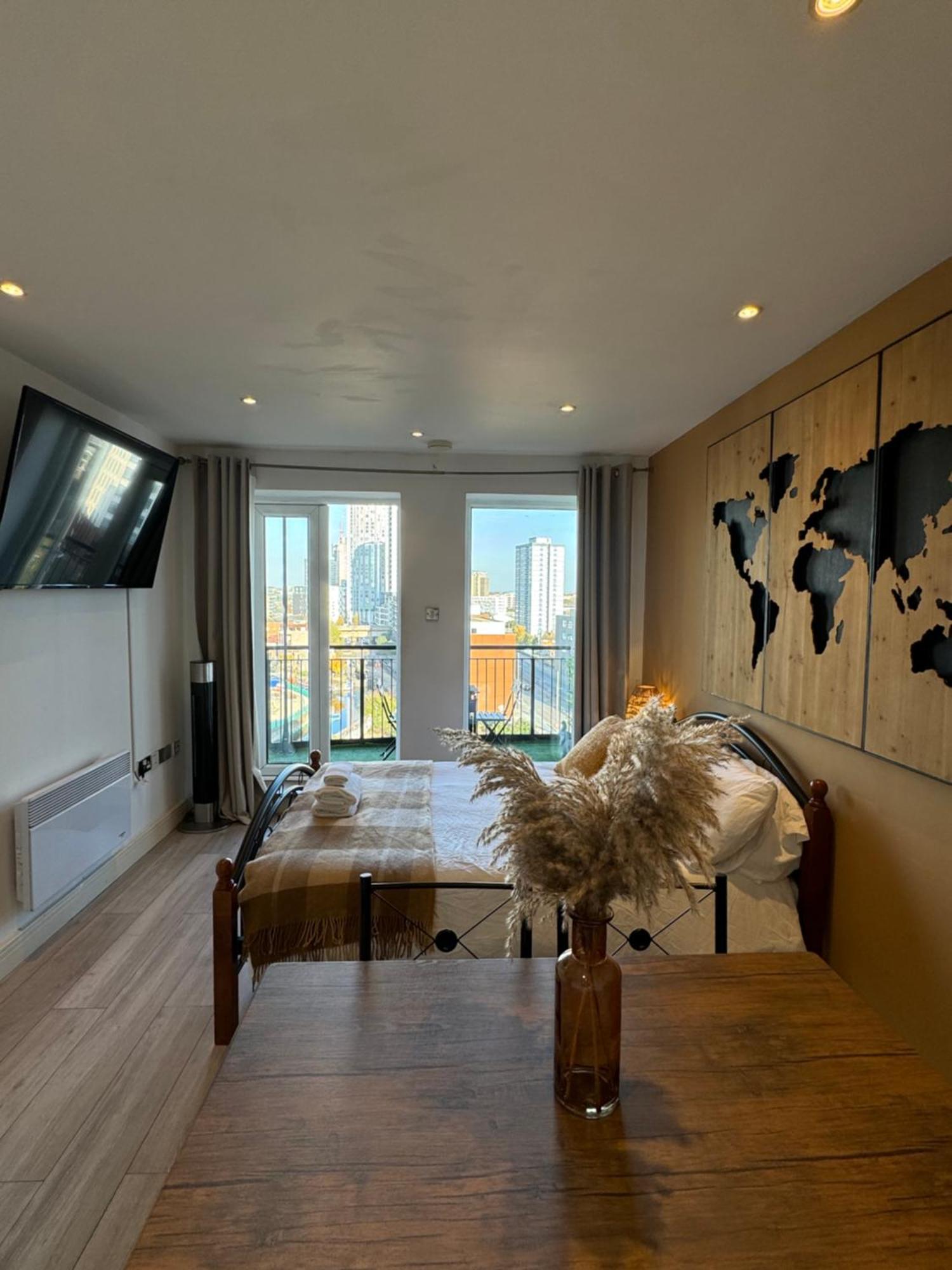 Apartamento Cozy Flat With Balcony Londres Exterior foto